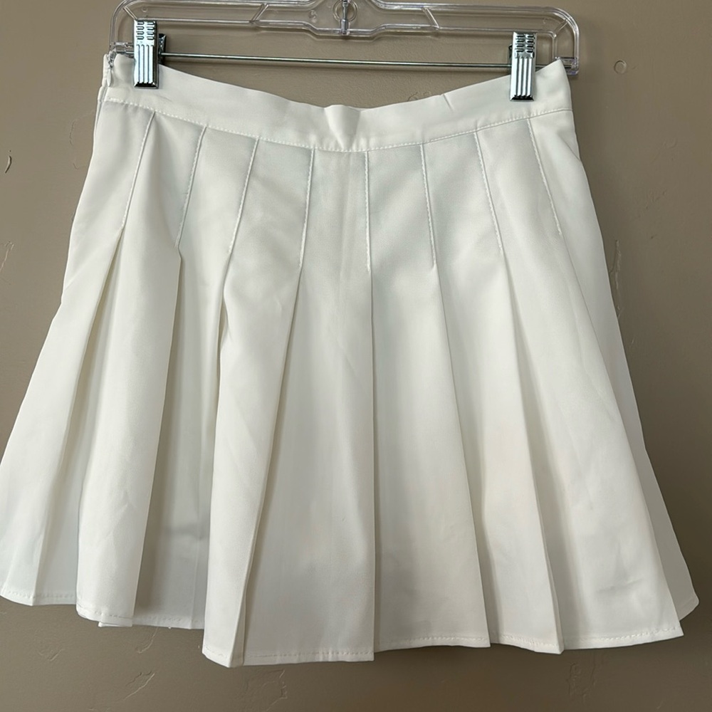 Cider White Tennis Skirt, Size M